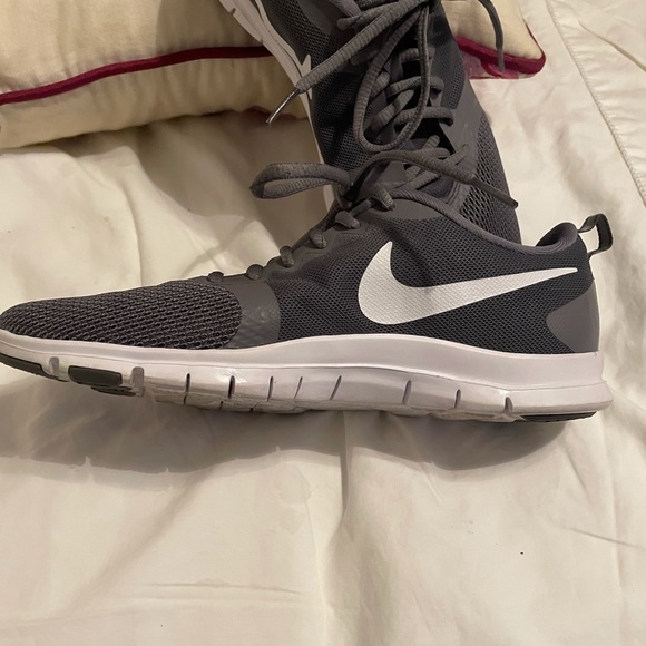 Nike Training Flex Essential Trainer - Picture 5 of 9